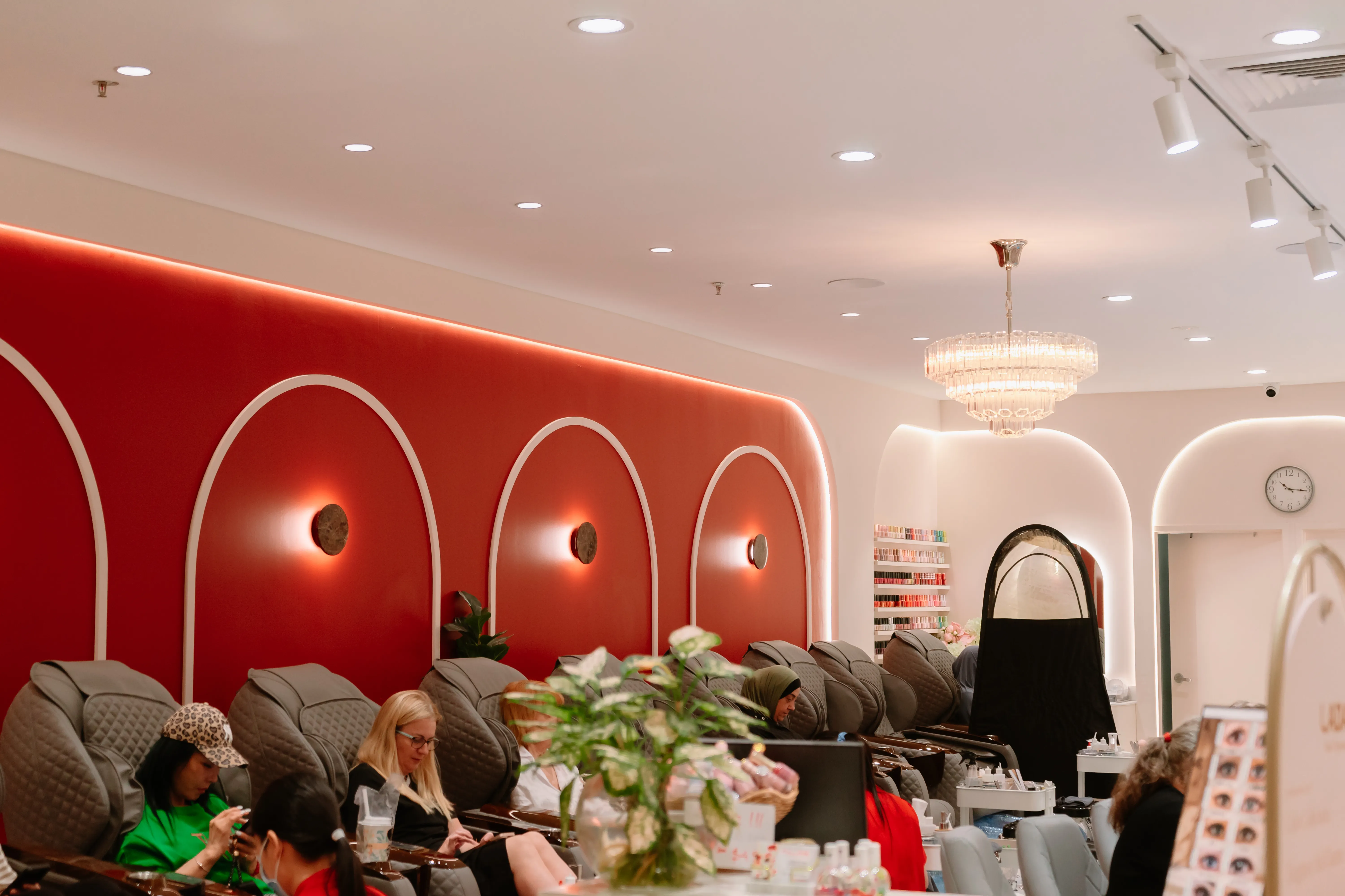 Professionail Hurstville — salon interior, IDG Design